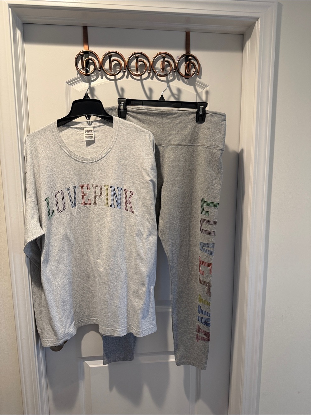 PINK Victoria's Secret Gray 'LOVE PINK' Women’s Activewear with Multicolor Logo